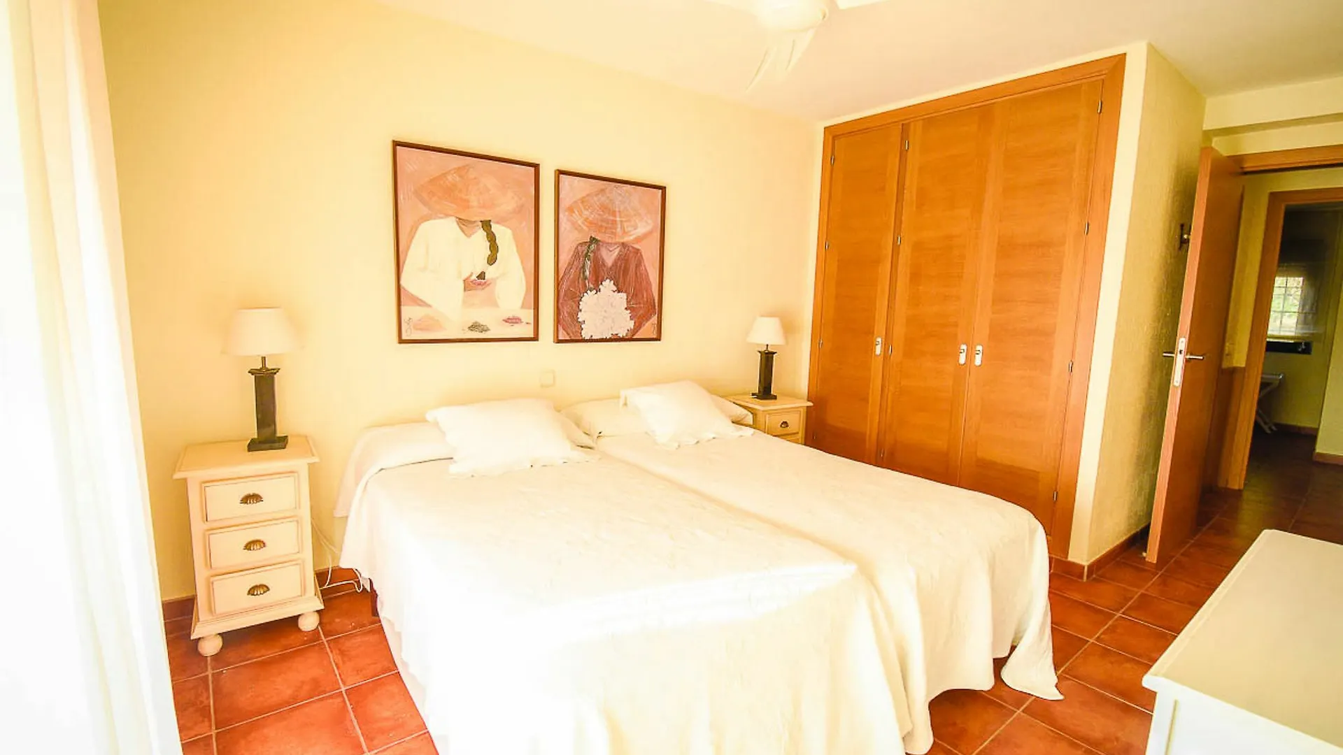 Apartment Oleholidays Adosado Rio Real Golf Marbella